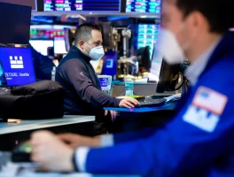 Nasdaq Futures Slip: What the Fed Minutes and Tariff Data Really Mean